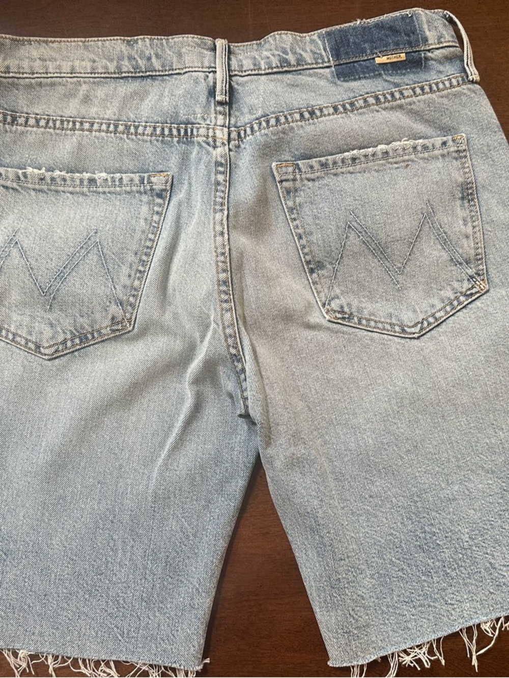 Mother jeans The Trickster Short Fray button fly - Picture 5 of 10